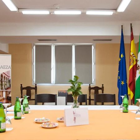 Trh Ciudad De Baeza Hotel Bisnis foto