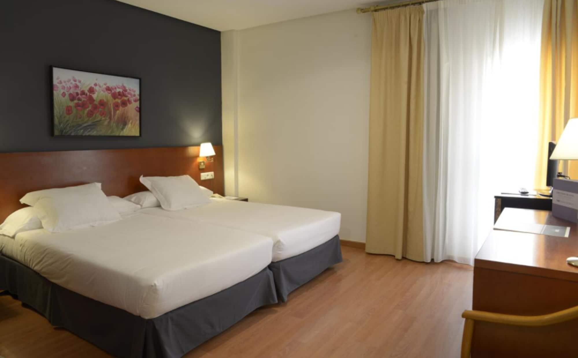 Trh Ciudad De Baeza Hotel Bagian luar foto