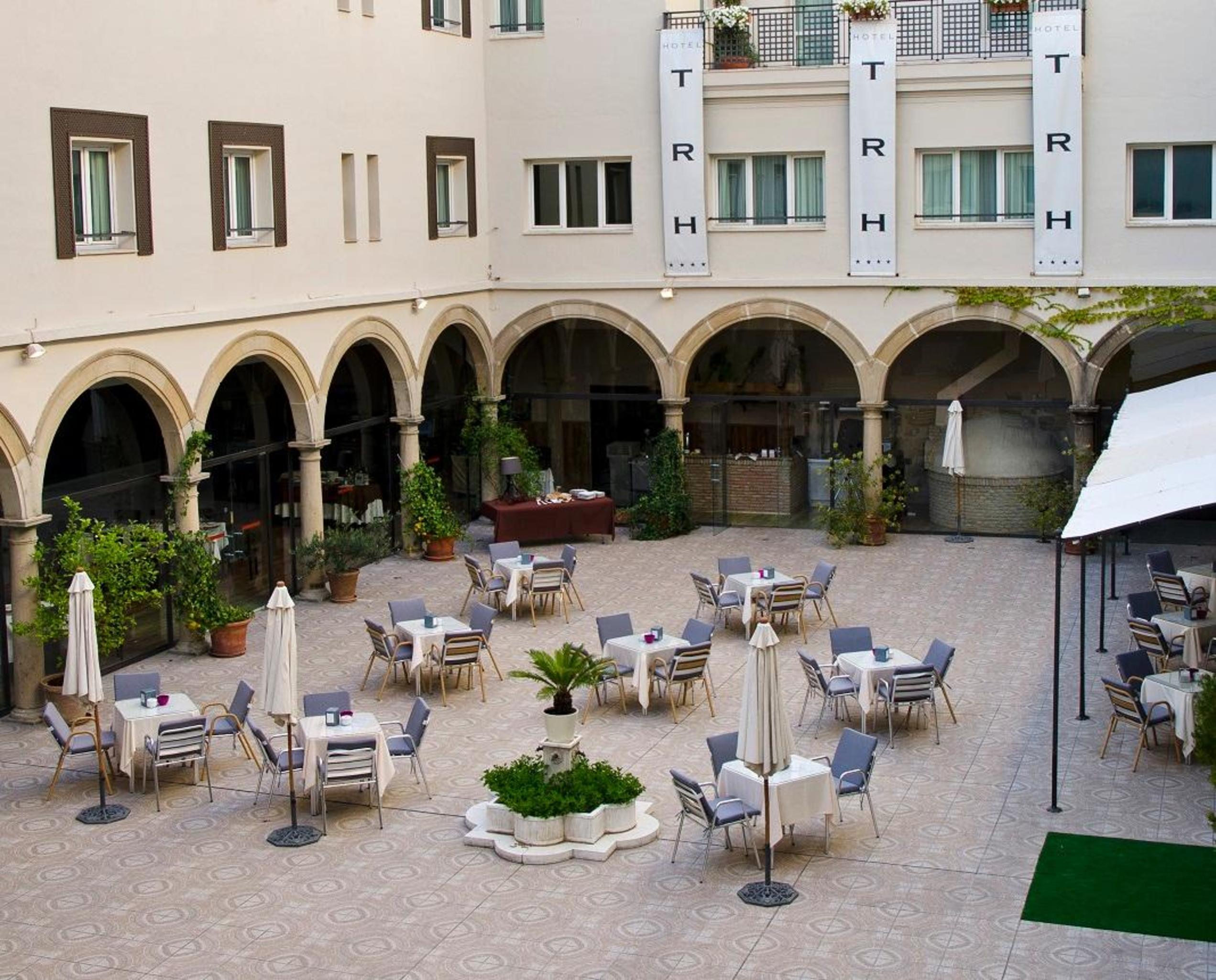 Trh Ciudad De Baeza Hotel Bagian luar foto