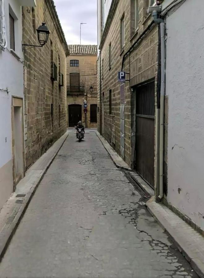 Trh Ciudad De Baeza Hotel Bagian luar foto