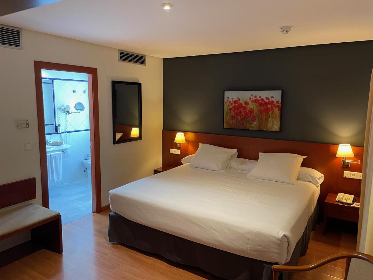 Trh Ciudad De Baeza Hotel Bagian luar foto
