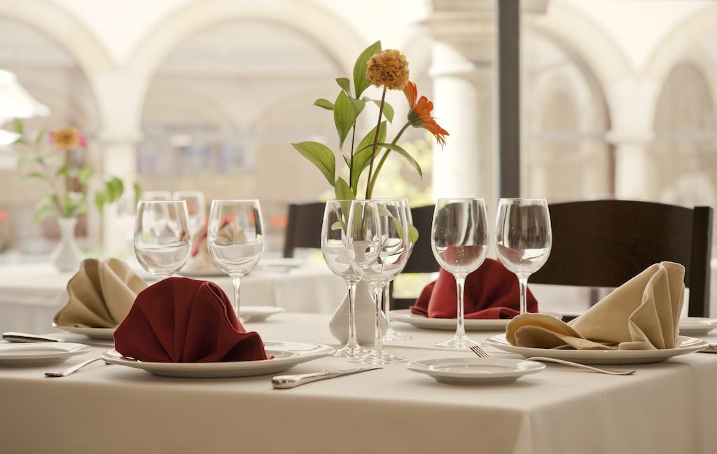 Trh Ciudad De Baeza Hotel Bagian luar foto